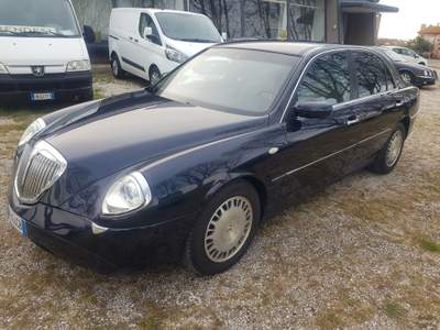 Lancia Thesis ISCRIVIBILE ASI Nero usata Lagosanto