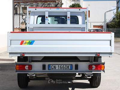 Peugeot Boxer 335 2.2 BlueHDi 140 S&S PL Cassonato Bianco usata DUE CARRARE