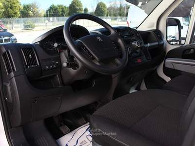 Peugeot Boxer 335 2.2 BlueHDi 140 S&S PL Cassonato Bianco usata DUE CARRARE