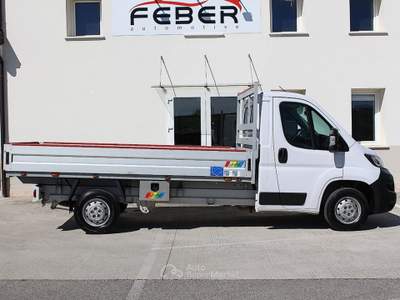 Peugeot Boxer 335 2.2 BlueHDi 140 S&S PL Cassonato Bianco usata DUE CARRARE