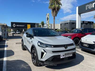 Renault Captur 1.6 Hybrid Techno 145cv Auto H&K Argento usata Pozzuoli