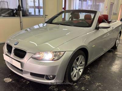 BMW Serie 3 320d 320 320d Cabrio automatica Grigio usata Trento