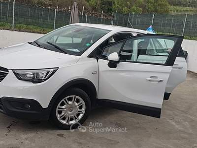 Opel Crossland PER COMMERCIANTI MOTORE GIRA MA NON PARTE Bianco usata Santa Giuletta