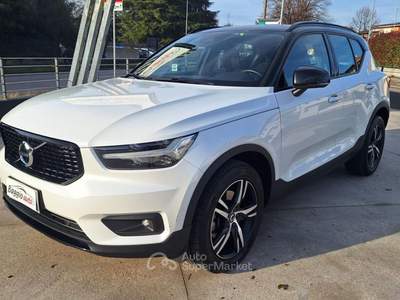 Volvo XC40 D3 AWD Geartronic R-design N°GD646 Bianco usata Rossano Veneto
