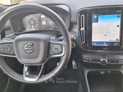 Volvo XC40 D3 AWD Geartronic R-design N°GD646 Bianco usata Rossano Veneto