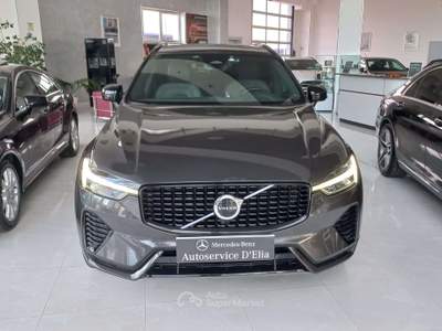 Volvo XC60 2.0 b4 PLUS DARK  AWD  MHEV  auto Grigio usata Monteiasi