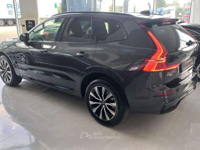 Volvo XC60 2.0 b4 PLUS DARK  AWD  MHEV  auto Grigio usata Monteiasi