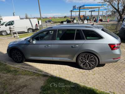 Skoda Superb Superb Wagon iV 1.4 tsi phev Laurin & Klement Grigio usata Ciriè