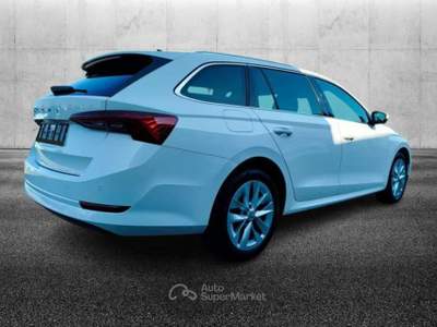 Skoda Octavia 2.0 TDI EVO SCR DSG Wagon Style Bianco usata Pieve di Cento