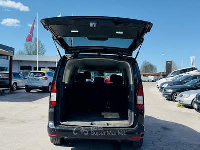 Volkswagen Caddy Pianale Ribassato 2.0 TDI 122CV DSG Nero usata Massarosa