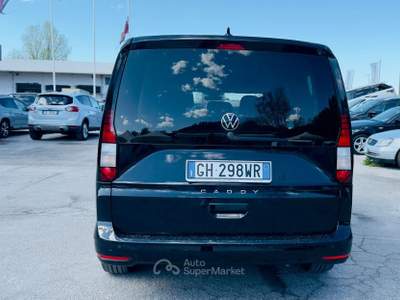 Volkswagen Caddy Pianale Ribassato 2.0 TDI 122CV DSG Nero usata Massarosa