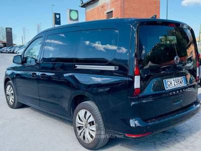 Volkswagen Caddy Pianale Ribassato 2.0 TDI 122CV DSG Nero usata Massarosa