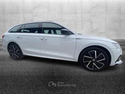 Skoda Octavia 2.0 TDI EVO SCR 150 CV DSG Wagon Sportline Bianco usata Pieve di Cento