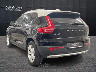 Volvo XC40  -  2.0 d4 momentum awd geartronic Nero usata Montecosaro