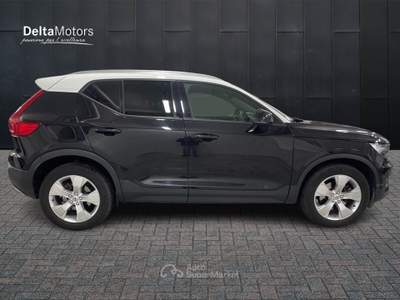 Volvo XC40  -  2.0 d4 momentum awd geartronic Nero usata Montecosaro