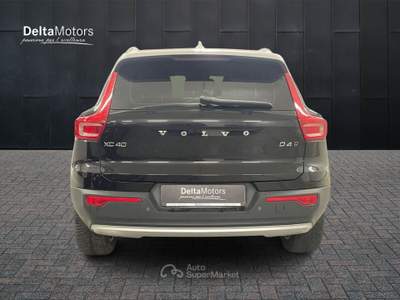 Volvo XC40  -  2.0 d4 momentum awd geartronic Nero usata Montecosaro