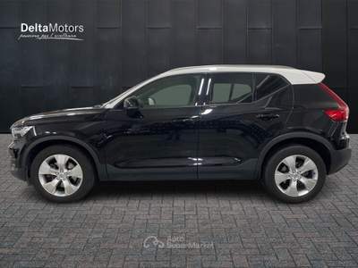 Volvo XC40  -  2.0 d4 momentum awd geartronic Nero usata Montecosaro