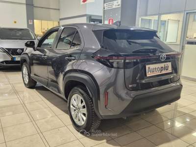 Toyota Yaris Cross 1.5 Hybrid 5p. E-CVT Business Grigio usata Milano