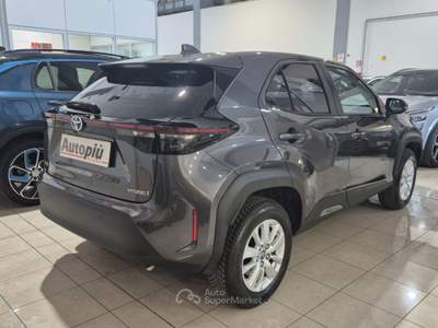 Toyota Yaris Cross 1.5 Hybrid 5p. E-CVT Business Grigio usata Milano