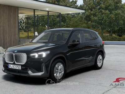 BMW iX1 eDrive20 Premium Package Nero usata Corciano