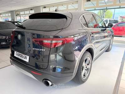 Alfa Romeo Stelvio 2.0 t Super Q4 200cv auto Nero usata Ponte San Nicolò