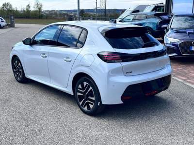 Peugeot 208 PureTech 100 Stop&Start 5 porte Allure Bianco usata Pieve di Soligo