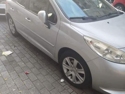 Peugeot 207 Non fumatore Argento usata Salerno