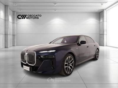 BMW Serie 7 740d 740 d Msport xDrive Steptronic Blu/Azzurro usata Padova