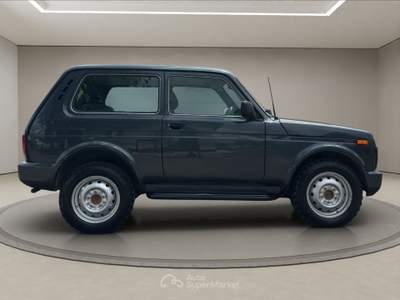 Lada Niva Lada  – off road, 4x4 , gancio traino Grigio usata Roma