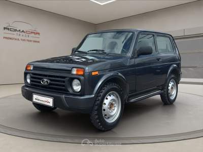 Lada Niva Lada  – off road, 4x4 , gancio traino Grigio usata Roma