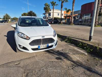 Ford Fiesta Unico proprietario. Auto in perfette condizioni Bianco usata Leverano