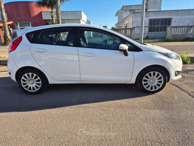 Ford Fiesta Unico proprietario. Auto in perfette condizioni Bianco usata Leverano