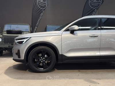 Volvo XC40 B3 automatico Plus Bright Argento usata Bologna