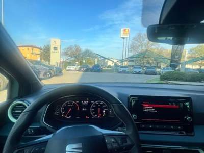 Seat Arona 1.0 EcoTSI Black Edition Bianco usata Castenaso