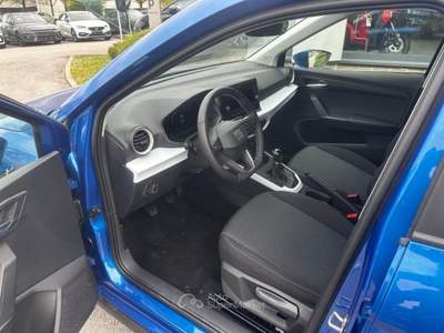 Seat Arona 1.0 EcoTSI 95 CV Black Edition Blu/Azzurro usata Castenaso
