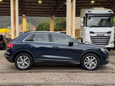 Audi Q3 2.0 TDI 150 CV Business Blu/Azzurro usata Arcola