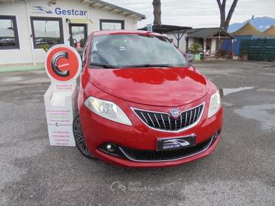 Lancia Ypsilon 1.0 FireFly 5 porte S&S Hybrid Gold Rosso usata Guidonia Montecelio