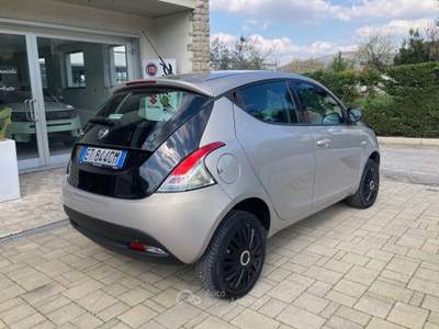 Lancia Ypsilon 0.9 TwinAir 85 CV 5 porte Metano Ecochic Elefantin Oro usata Cortona