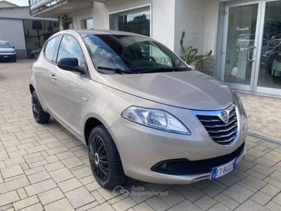 Lancia Ypsilon 0.9 TwinAir 85 CV 5 porte Metano Ecochic Elefantin Oro usata Cortona