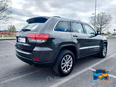 Jeep Grand Cherokee 3.0 crd Laredo auto 248cv Bronzo usata Rovato