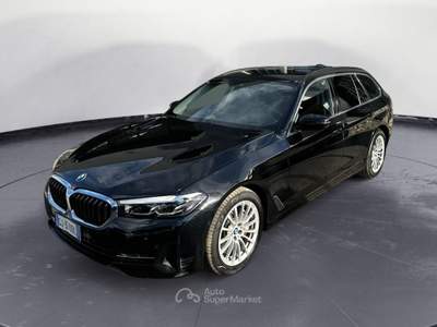 BMW Serie 5 530d 530d 286cv Luxury Auto MHEV 48v touring Nero usata ISEO