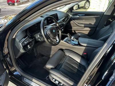 BMW Serie 5 530d 530d 286cv Luxury Auto MHEV 48v touring Nero usata ISEO