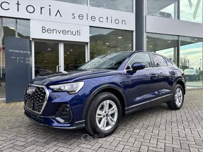 Audi Q3 35 TFSI 150 CV C.AUTOMATICO BUSINESS CARPLAY Blu/Azzurro usata Brescia