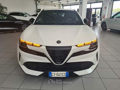 Alfa Romeo Junior 1.2 136CV Hybrid eDCT6 ibrida SPECIALE Bianco usata Parma