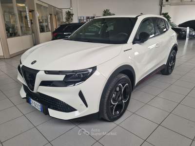 Alfa Romeo Junior 1.2 136CV Hybrid eDCT6 ibrida SPECIALE Bianco usata Parma