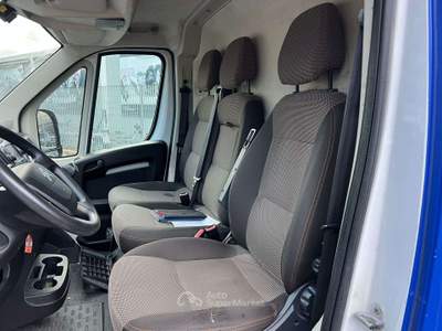 Citroen Jumper 33 L2H2 2.2 BLUEHDI Blu/Azzurro usata Roma