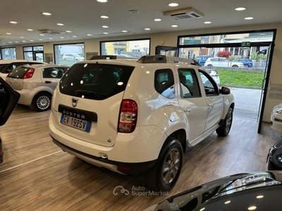 Dacia Duster 4x2 Lauréate Bianco usata Pieve a Nievole