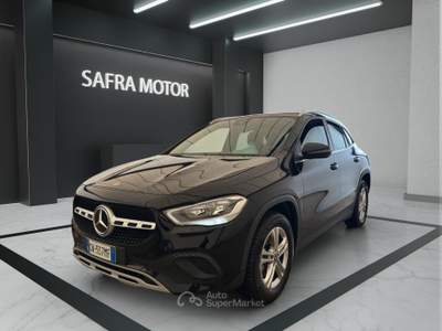 Mercedes-Benz GLA GLA 200 d Auto Executive Nero usata Rende