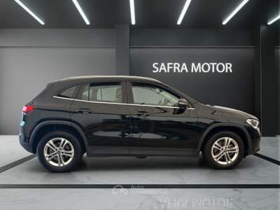Mercedes-Benz GLA GLA 200 d Auto Executive Nero usata Rende