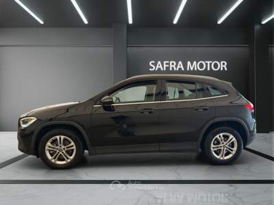 Mercedes-Benz GLA GLA 200 d Auto Executive Nero usata Rende